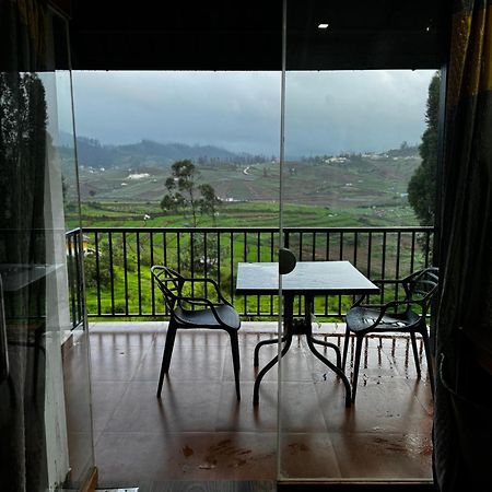 The Wooden Springs Acomodação com café da manhã Ooty Exterior foto